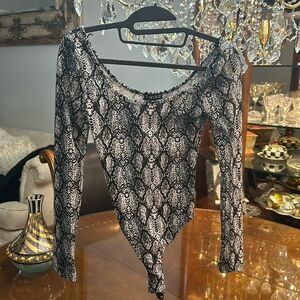 This a Chic look!
Extra small made by timing !